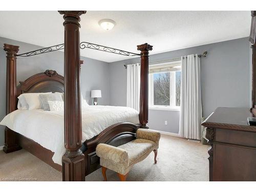 79 Glazebrook Crescent, Cambridge, ON - Indoor Photo Showing Bedroom