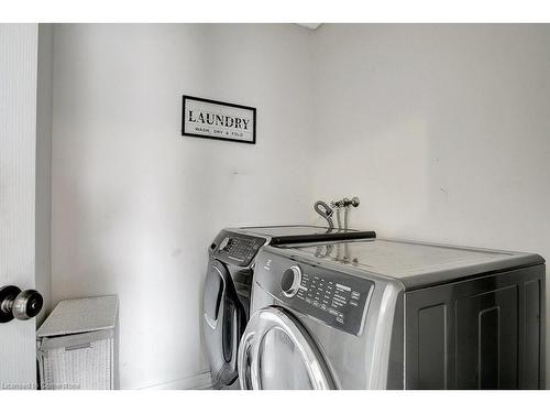 79 Glazebrook Crescent, Cambridge, ON - Indoor Photo Showing Laundry Room