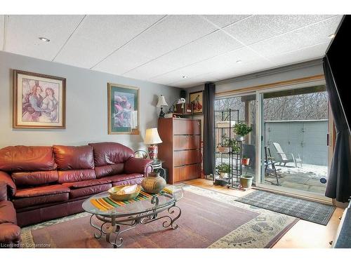 79 Glazebrook Crescent, Cambridge, ON - Indoor Photo Showing Living Room