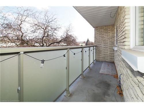 14-35 Breckenridge Drive, Kitchener, ON - Outdoor With Balcony With Exterior