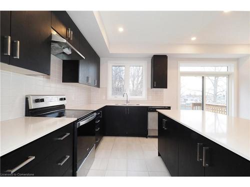 1305-585 Colborne Street E, Brantford, ON - Indoor Photo Showing Kitchen With Upgraded Kitchen