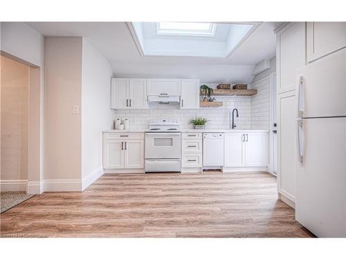 291 Mill Street, Kitchener, ON - Indoor Photo Showing Kitchen