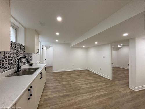 2-340 Watervale Crescent, Kitchener, ON - Indoor Photo Showing Kitchen With Double Sink