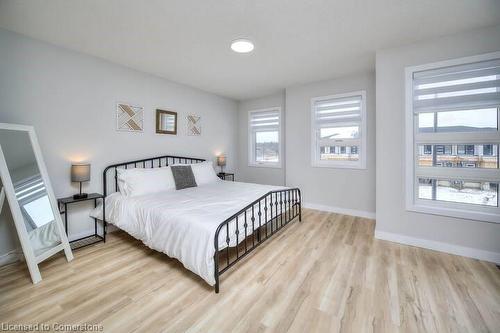 61 Wilkinson Avenue, Cambridge, ON - Indoor Photo Showing Bedroom