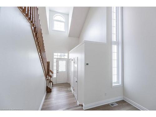 358 New Forest Court, Waterloo, ON - Indoor Photo Showing Other Room