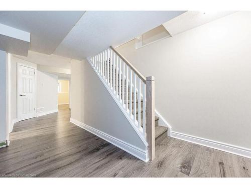 358 New Forest Court, Waterloo, ON - Indoor Photo Showing Other Room