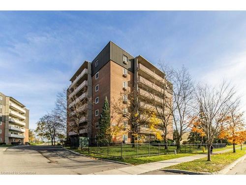 101-1106 Jalna Boulevard, London, ON - Outdoor With Facade