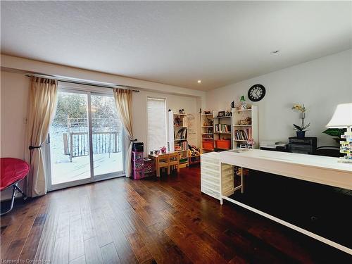 405 White Birch Avenue, Waterloo, ON - Indoor Photo Showing Other Room