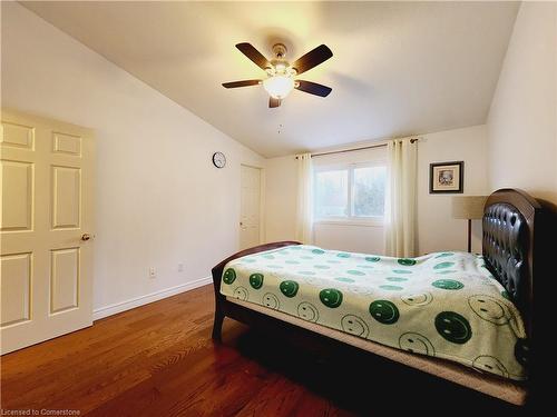 405 White Birch Avenue, Waterloo, ON - Indoor Photo Showing Bedroom