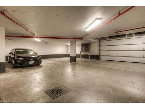 416-110 Fergus Avenue, Kitchener, ON - Indoor Photo Showing Garage