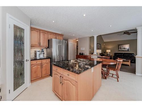 425 Pastern Trail, Waterloo, ON - Indoor Photo Showing Kitchen