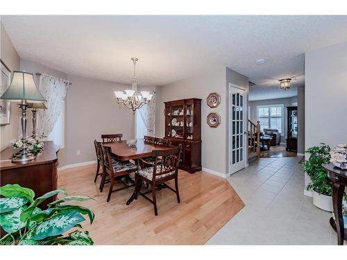 425 Pastern Trail, Waterloo, ON - Indoor Photo Showing Dining Room