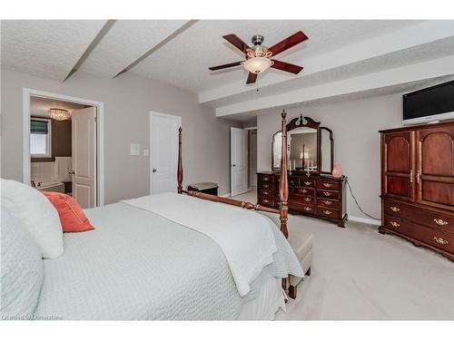 425 Pastern Trail, Waterloo, ON - Indoor Photo Showing Bedroom