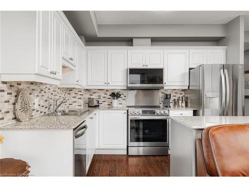 906-170 Water Street N, Cambridge, ON - Indoor Photo Showing Kitchen With Stainless Steel Kitchen With Upgraded Kitchen