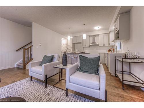 252 Green Gate Boulevard, Cambridge, ON - Indoor Photo Showing Living Room