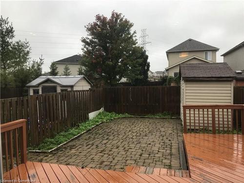 100 Periwinkle Street, Kitchener, ON - Outdoor