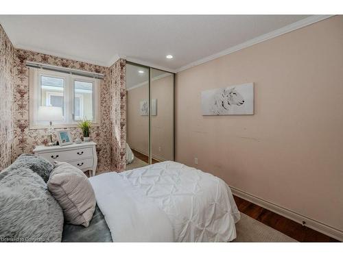 46 Appalachian Crescent, Kitchener, ON - Indoor Photo Showing Bedroom