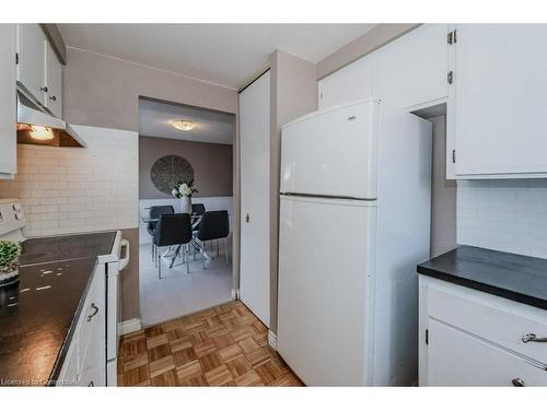 46 Appalachian Crescent, Kitchener, ON - Indoor Photo Showing Kitchen