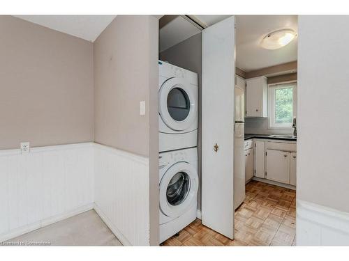 46 Appalachian Crescent, Kitchener, ON - Indoor Photo Showing Laundry Room