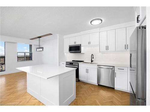 1603-81 Church Street, Kitchener, ON - Indoor Photo Showing Kitchen With Upgraded Kitchen