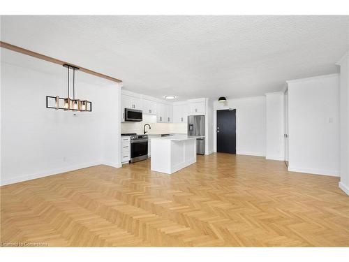 1603-81 Church Street, Kitchener, ON - Indoor Photo Showing Kitchen