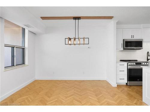 1603-81 Church Street, Kitchener, ON - Indoor Photo Showing Kitchen