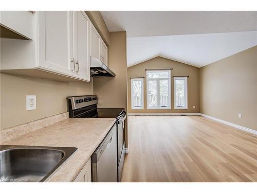 551 Woolgrass Avenue, Waterloo, ON - Indoor Photo Showing Kitchen