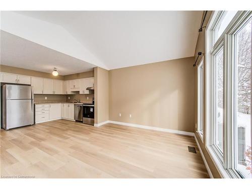 551 Woolgrass Avenue, Waterloo, ON - Indoor Photo Showing Kitchen