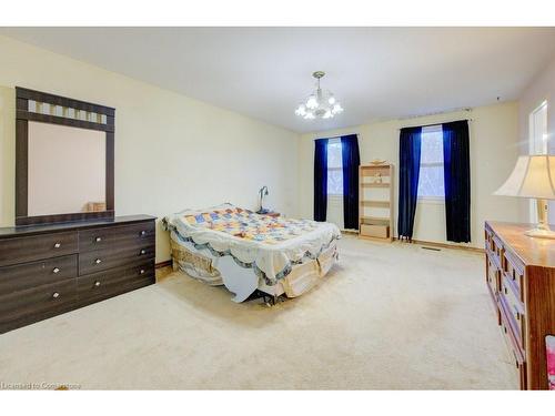 13 Manorcrest Street, Brampton, ON - Indoor Photo Showing Bedroom