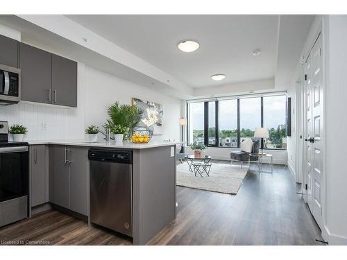 609-103 Roger Street, Waterloo, ON - Indoor Photo Showing Kitchen