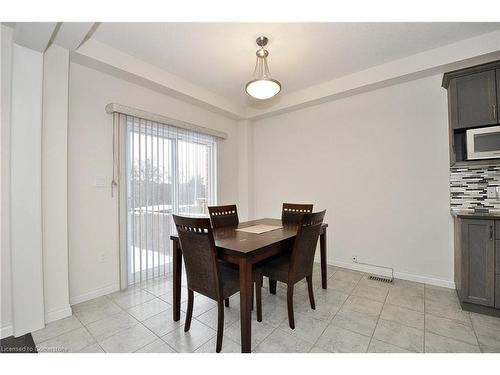 207 Birkinshaw Road, Cambridge, ON - Indoor Photo Showing Dining Room