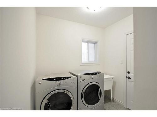 207 Birkinshaw Road, Cambridge, ON - Indoor Photo Showing Laundry Room