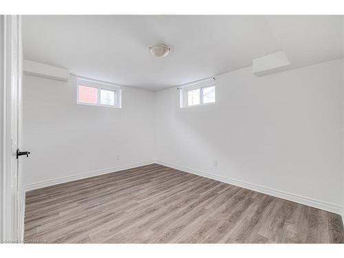 22 East 39Th Street, Hamilton, ON - Indoor Photo Showing Other Room