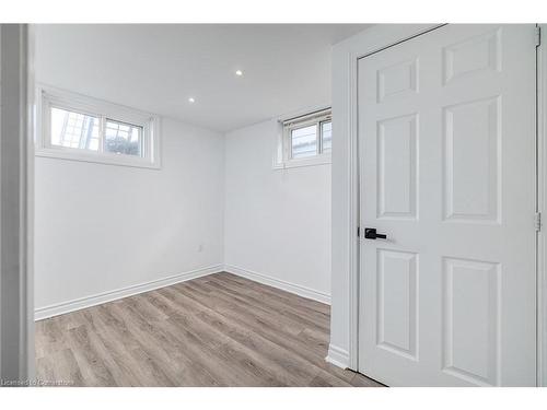 22 East 39Th Street, Hamilton, ON - Indoor Photo Showing Other Room