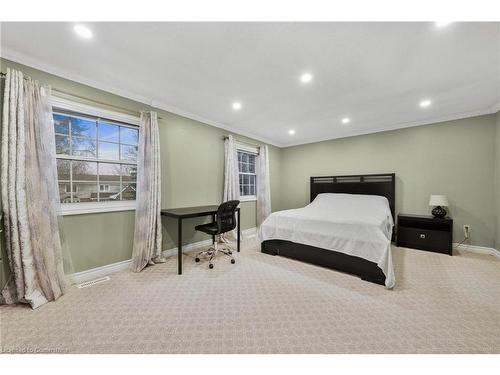 417 Stillmeadow Circle, Waterloo, ON - Indoor Photo Showing Bedroom