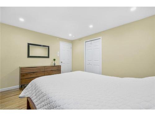 417 Stillmeadow Circle, Waterloo, ON - Indoor Photo Showing Bedroom