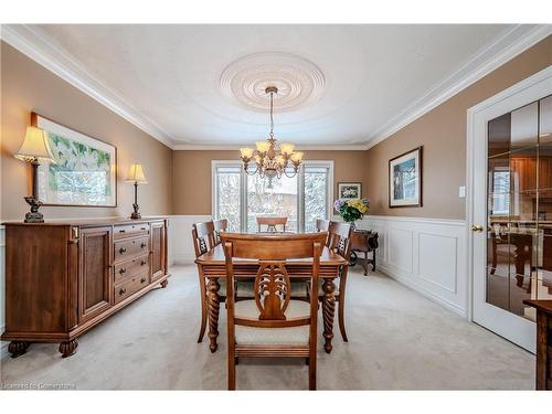 586 Guildwood Place, Waterloo, ON - Indoor Photo Showing Dining Room