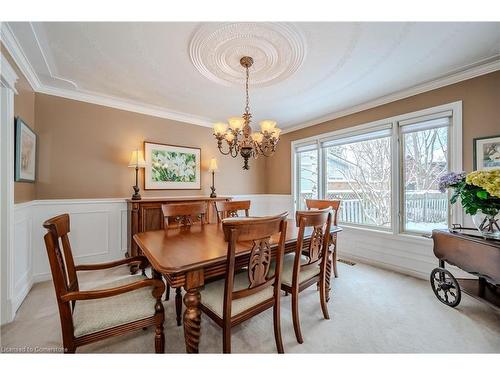 586 Guildwood Place, Waterloo, ON - Indoor Photo Showing Dining Room