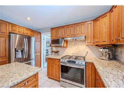 586 Guildwood Place, Waterloo, ON - Indoor Photo Showing Kitchen