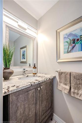 586 Guildwood Place, Waterloo, ON - Indoor Photo Showing Bathroom