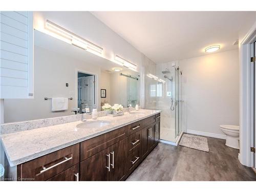 586 Guildwood Place, Waterloo, ON - Indoor Photo Showing Bathroom