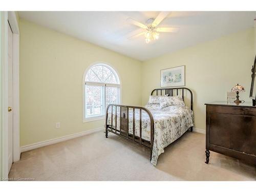 586 Guildwood Place, Waterloo, ON - Indoor Photo Showing Bedroom