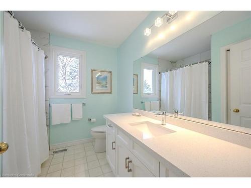 586 Guildwood Place, Waterloo, ON - Indoor Photo Showing Bathroom