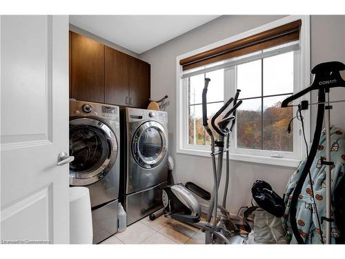 206 Amand Drive, Kitchener, ON - Indoor Photo Showing Laundry Room