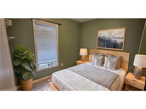 32-51 Sparrow Avenue, Cambridge, ON - Indoor Photo Showing Bedroom