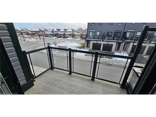 32-51 Sparrow Avenue, Cambridge, ON - Outdoor With Balcony