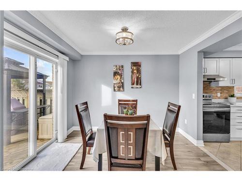 40 Sofron Drive, Cambridge, ON - Indoor Photo Showing Dining Room