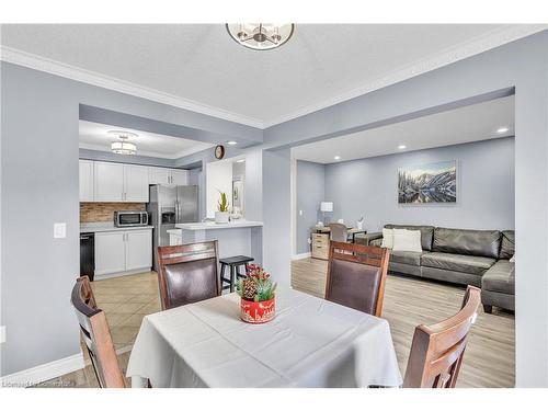 40 Sofron Drive, Cambridge, ON - Indoor Photo Showing Dining Room