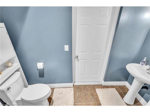 40 Sofron Drive, Cambridge, ON - Indoor Photo Showing Bathroom