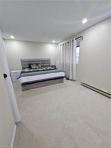 62-125 Sekura Crescent, Cambridge, ON - Indoor